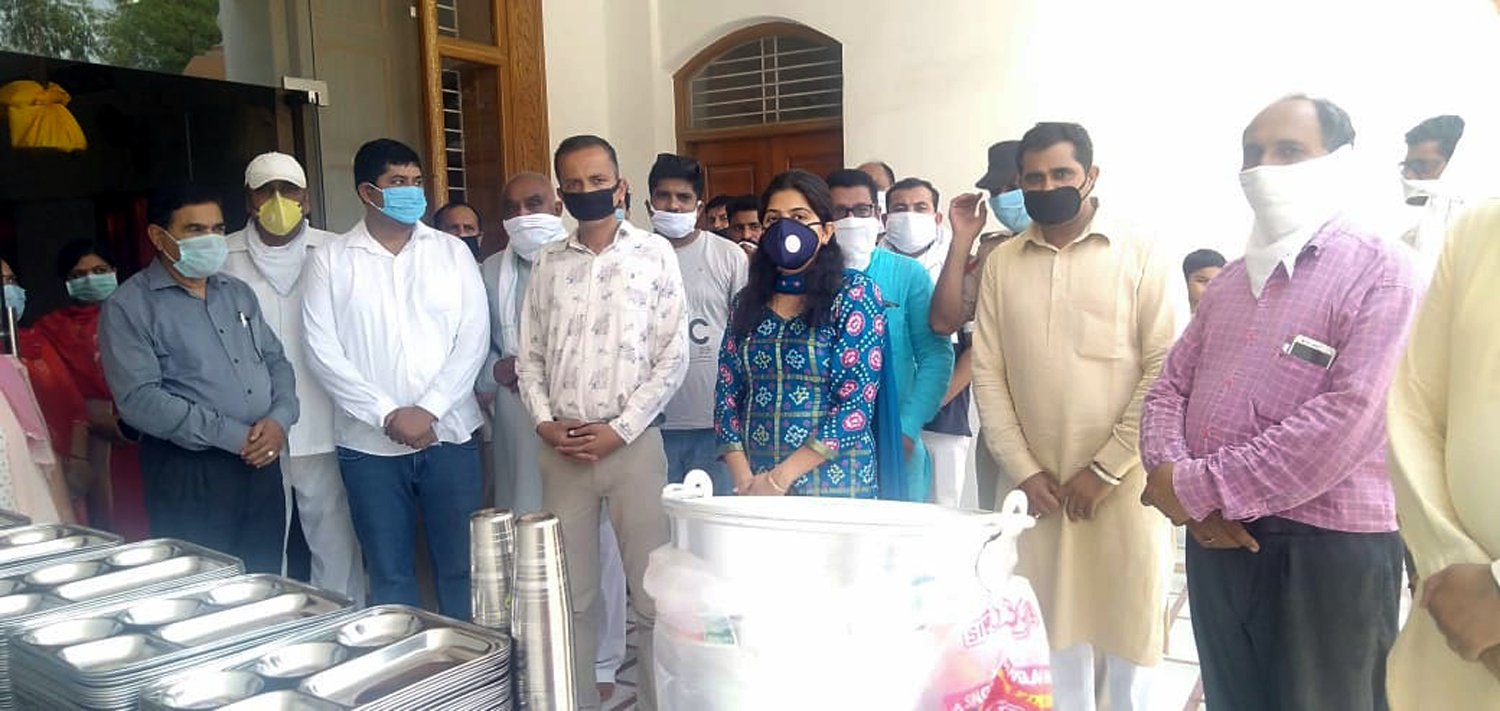 Pottery bank established by the efforts of Sai temple head Manish Mittal